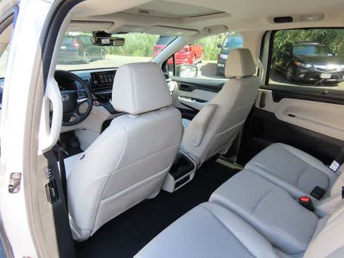 New 2026 Honda Odyssey EX-L image 15