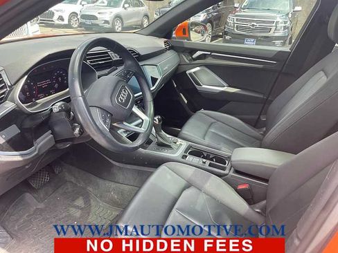 Used 2021 Audi Q3 2.0T Premium w/ Convenience Package AWD/4WD image 2