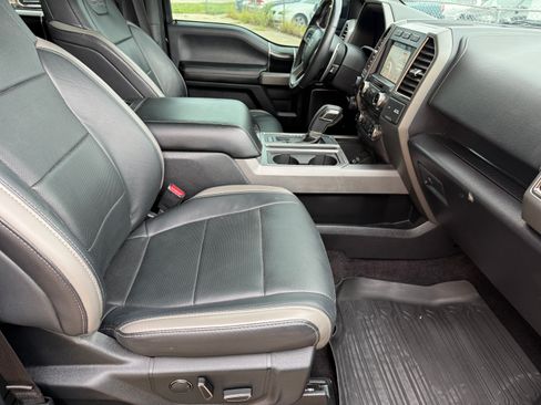 Used 2017 Ford F150 Raptor w/ Equipment Group 802A Luxury AWD/4WD image 19