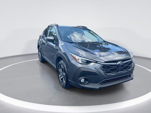 Used 2024 Subaru Crosstrek 2.0i Premium AWD/4WD image 2