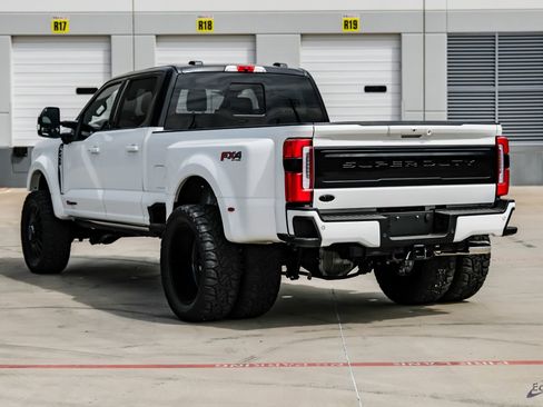 Used 2026 Ford F450 Platinum w/ FX4 Off-Road Package image 9