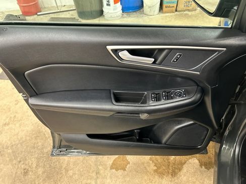 Certified 2024 Ford Edge SEL w/ Convenience Package AWD/4WD image 9