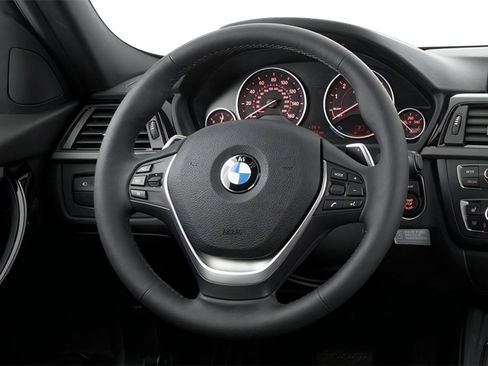 Used 2013 BMW 328i Sedan RWD image 4