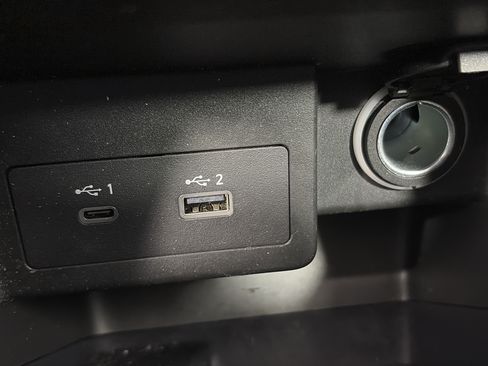 Certified 2023 Nissan Kicks SV FWD image 22