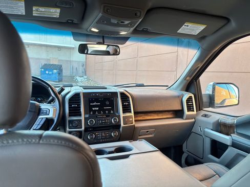 Used 2018 Ford F150 Lariat image 18