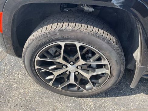 Used 2025 Jeep Grand Cherokee Summit w/ Adv Protech Group IV image 3