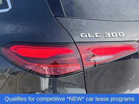 Used 2025 Mercedes-Benz GLC 300 GLC 300 image 9