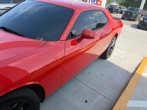 Used 2021 Dodge Challenger SXT w/ Plus Package RWD image 3