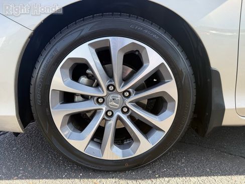 Used 2014 Honda Accord Sport image 10