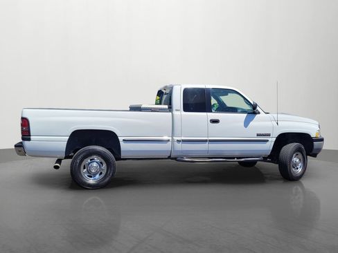 Used 1998 Dodge Ram 2500 Truck 4x4 Quad Cab image 4