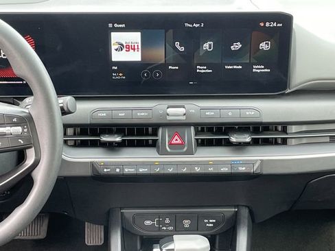 Used 2025 Kia K4 LXS image 15