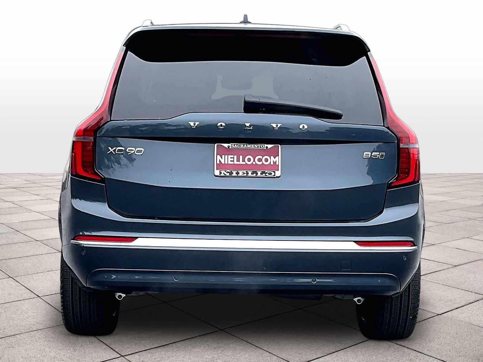 New 2026 Volvo XC90 B5 Plus w/ Protection Package AWD/4WD image 6