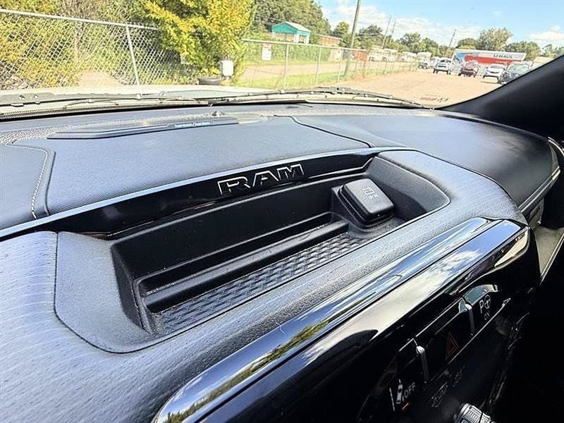 Used 2022 RAM 1500 Limited AWD/4WD image 62