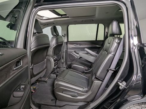 Used 2023 Jeep Grand Cherokee L Limited w/ Luxury Tech Group II RWD image 28