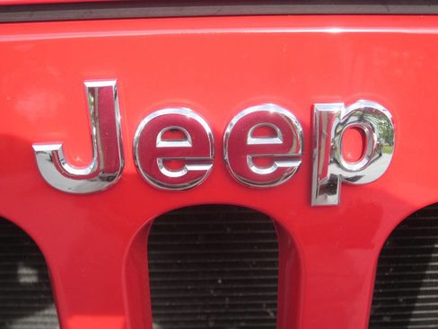 Used 2010 Jeep Wrangler Unlimited Sport AWD/4WD image 31