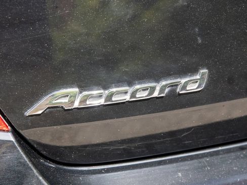 Used 2017 Honda Accord EX image 39