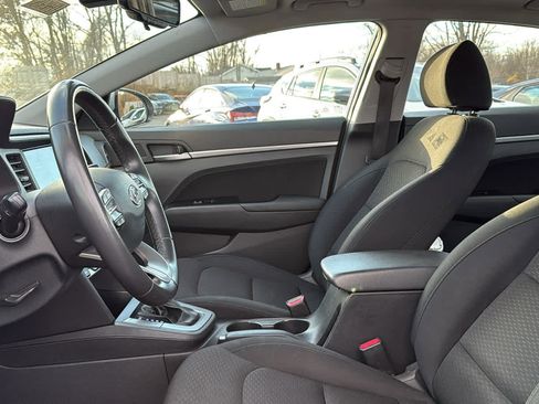 Used 2020 Hyundai Elantra Value Edition w/ Cargo Package (C1) image 12