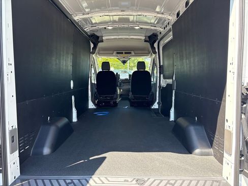New 2025 Ford Transit 250 148 Medium Roof w/ Load Area Protection Package image 19
