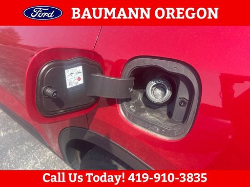 Used 2020 Ford Escape Titanium w/ Titanium Premium Package 2.0 AWD/4WD image 13