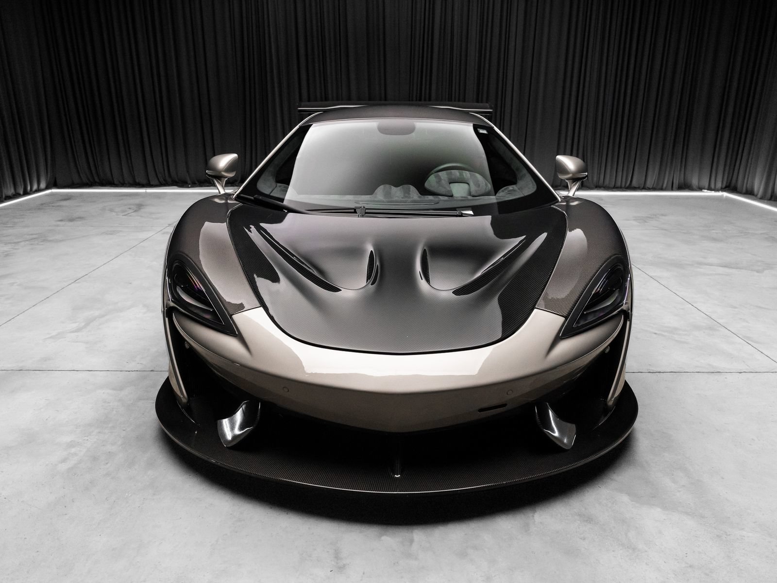 Used 2017 McLaren 570S Coupe RWD image 10