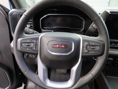 Used 2025 GMC Sierra 2500 SLT image 46