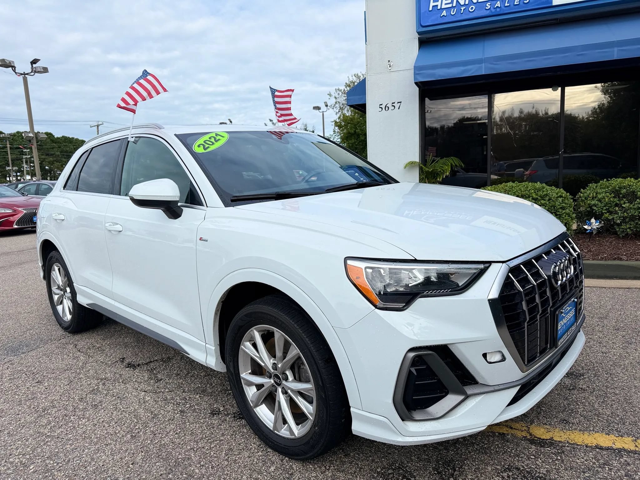Used 2021 Audi Q3 2.0T Premium w/ Convenience Package AWD/4WD image 21