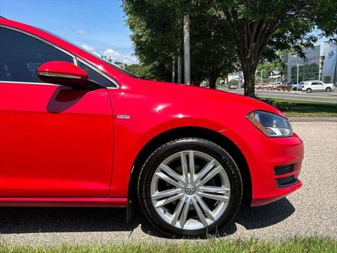 Used 2016 Volkswagen Golf Limited Edition FWD image 11