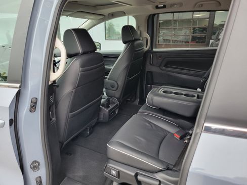 Certified 2025 Honda Odyssey Touring image 13