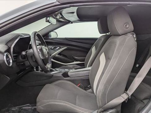 Used 2020 Chevrolet Camaro LT image 14
