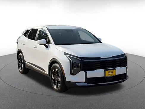 Used 2026 Kia Sportage LX FWD image 3
