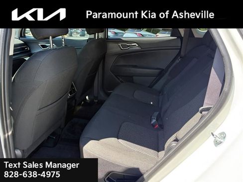 Certified 2025 Kia Sportage LX FWD image 19