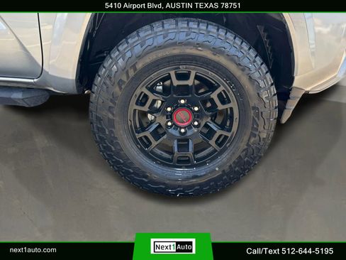 Used 2022 Toyota Tacoma TRD Sport image 34