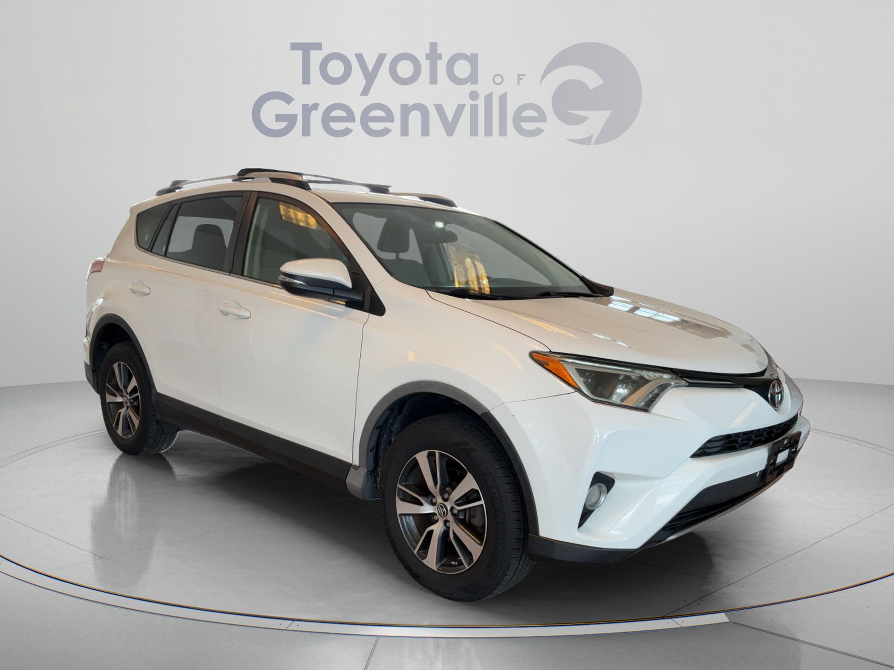 Used 2016 Toyota RAV4 XLE AWD/4WD image 8