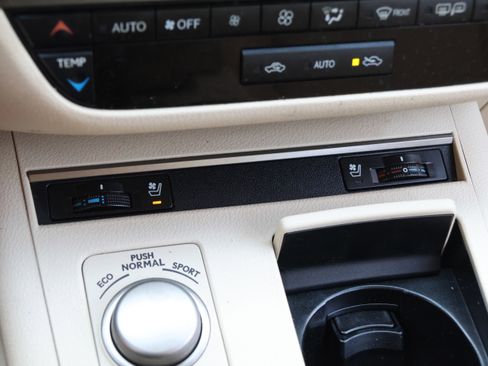 Used 2015 Lexus ES 350 w/ Premium Package FWD image 28