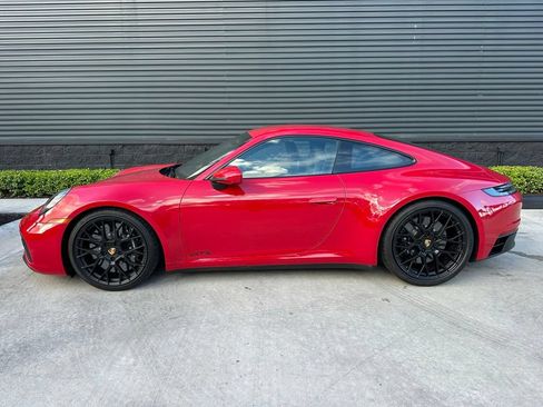 Certified 2024 Porsche 911 Carrera GTS RWD image 2