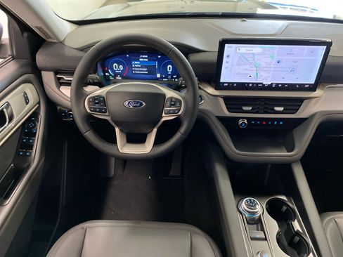 New 2026 Ford Explorer Active w/ Active Comfort Package image 14