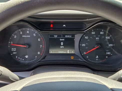 Used 2024 Chevrolet Trax LS w/ LS Convenience Package FWD image 20