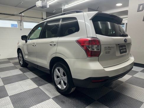 Used 2015 Subaru Forester 2.5i Limited AWD/4WD image 10