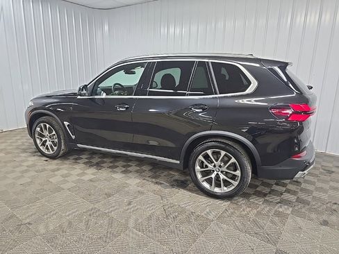 Used 2025 BMW X5 xDrive40i w/ Premium Package image 4