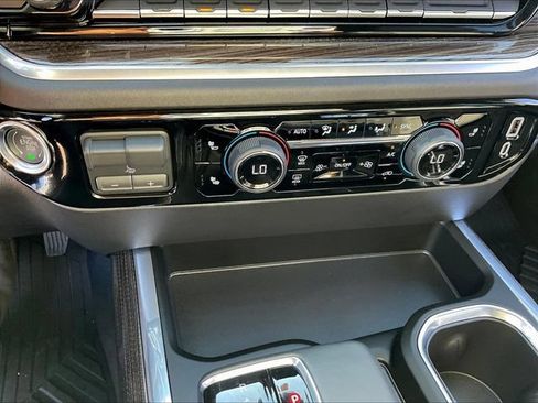 New 2026 Chevrolet Silverado 1500 RST AWD/4WD image 8