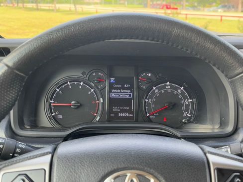Used 2024 Toyota 4Runner SR5 RWD image 24