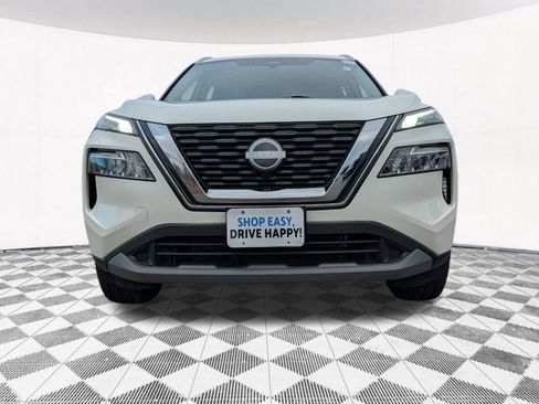 Used 2022 Nissan Rogue SV w/ SV Premium Package image 17