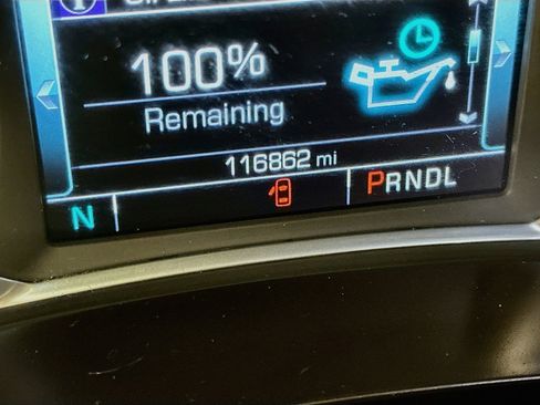 Used 2018 Chevrolet Malibu LT w/ Leather Package FWD image 19