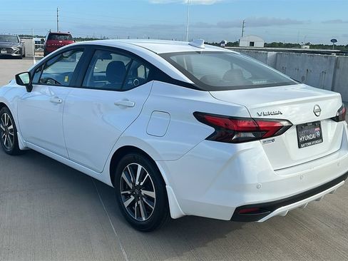 Used 2025 Nissan Versa SV w/ Trunk Package FWD image 10