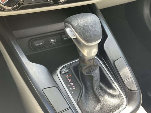 Certified 2020 Kia Soul LX image 38