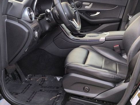 Used 2022 Mercedes-Benz GLC 300 4MATIC image 12