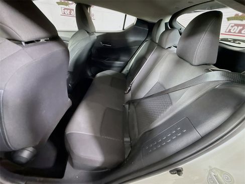 Used 2020 Toyota C-HR LE image 25