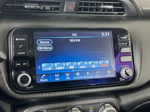 Used 2024 Nissan Kicks SV w/ Exterior Package image 18