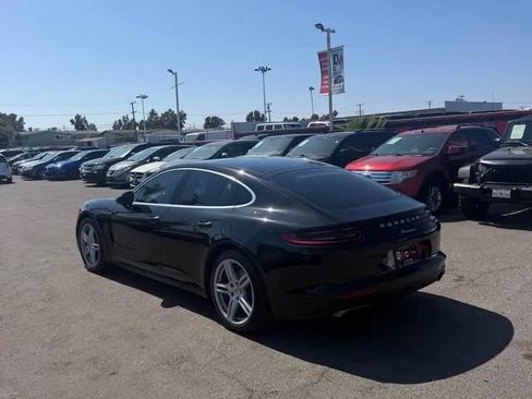 Used 2017 Porsche Panamera 4 AWD/4WD image 5