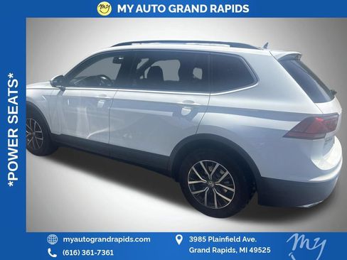 Used 2019 Volkswagen Tiguan SE w/ Panoramic Sunroof Package AWD/4WD image 4